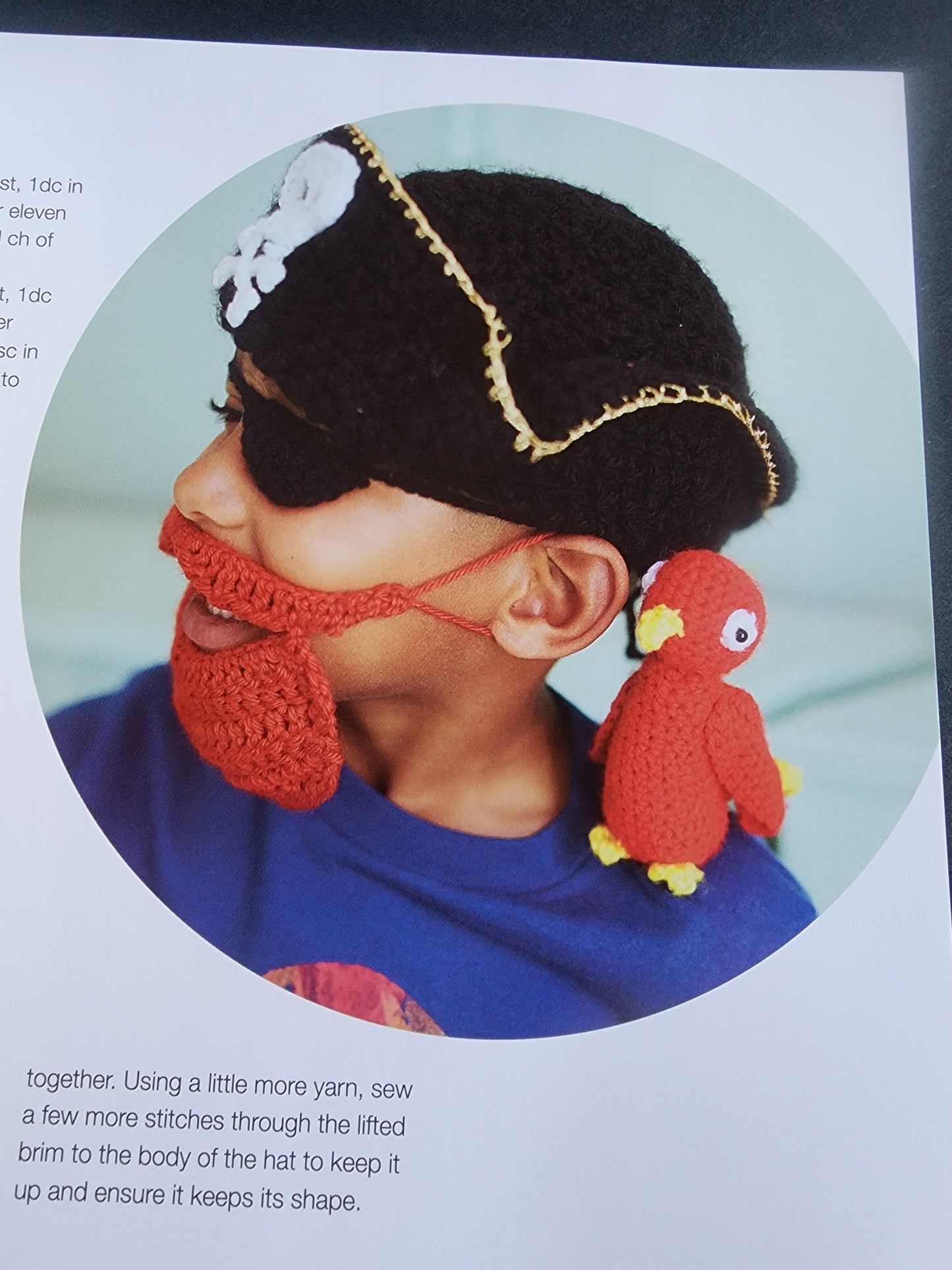 Crochet Book Dress-Up: Over 35 cute and easy pieces to create character costume