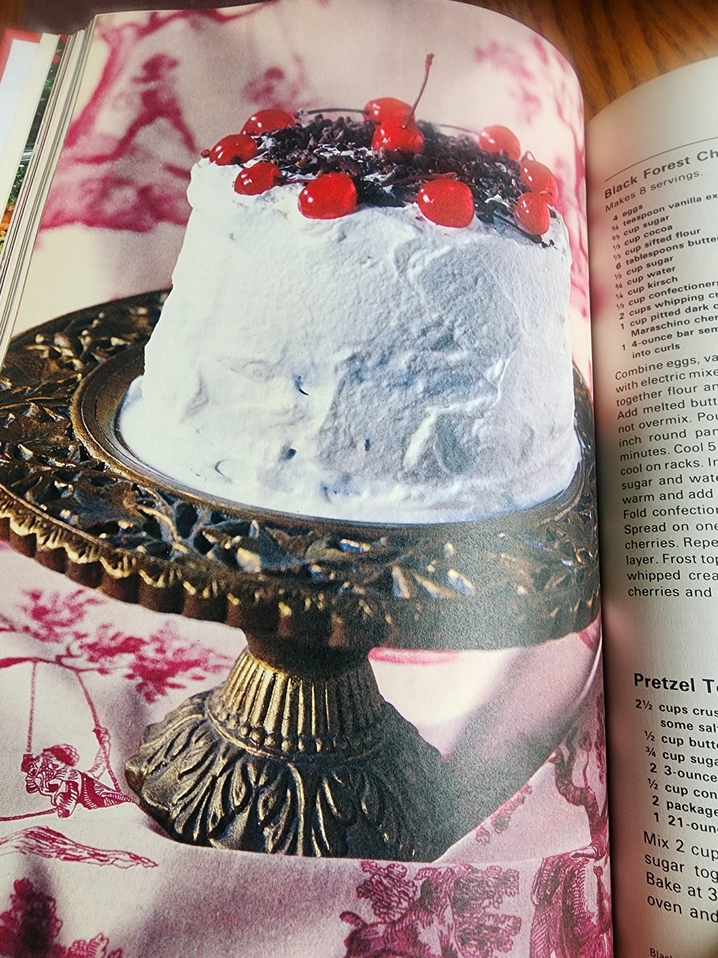 1975 Ideals Christmas & Holiday Vintage Cookbook  HC/DJ