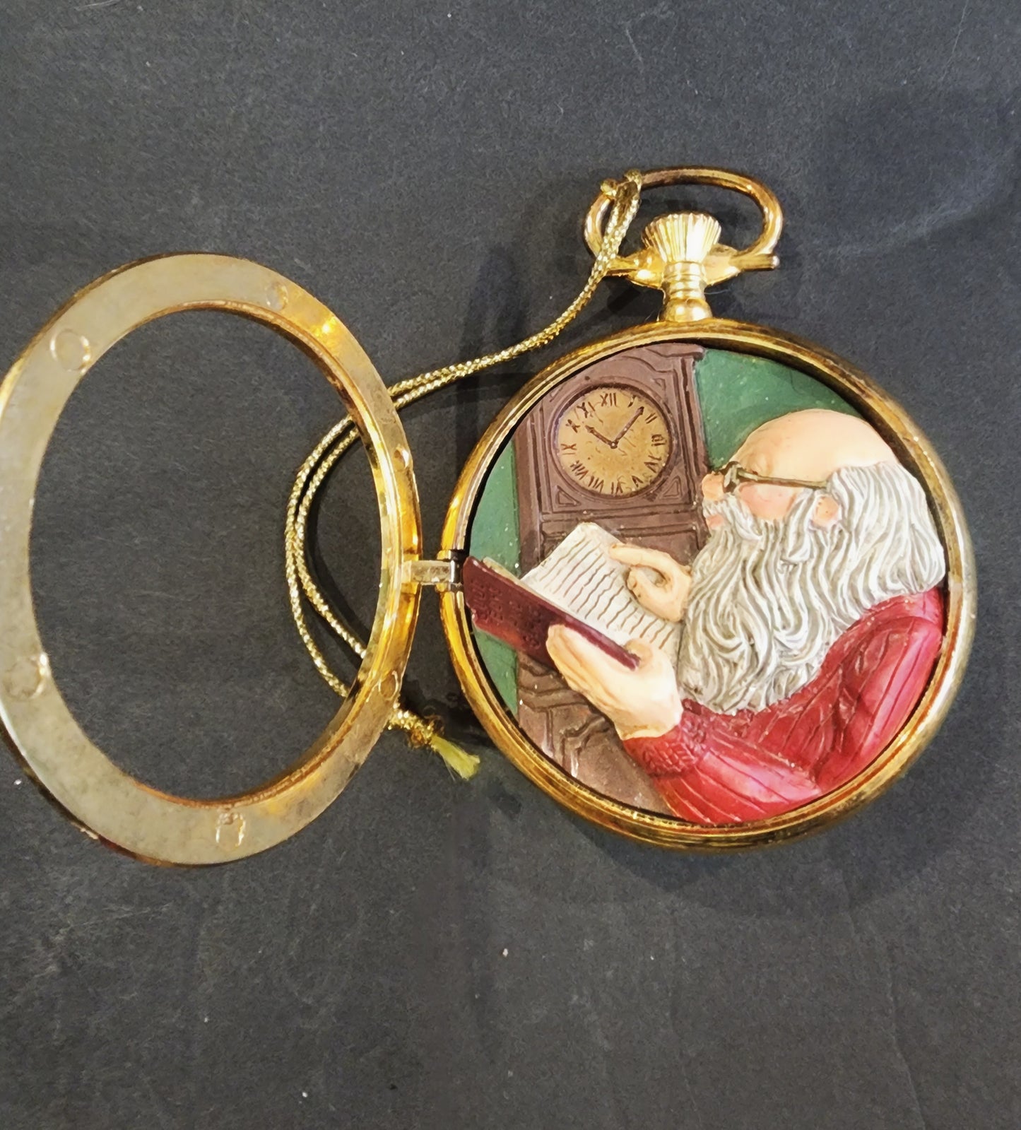 Depatment 56 Christmas Time Santa Reading Inside Pocket Watch Ornament 3D