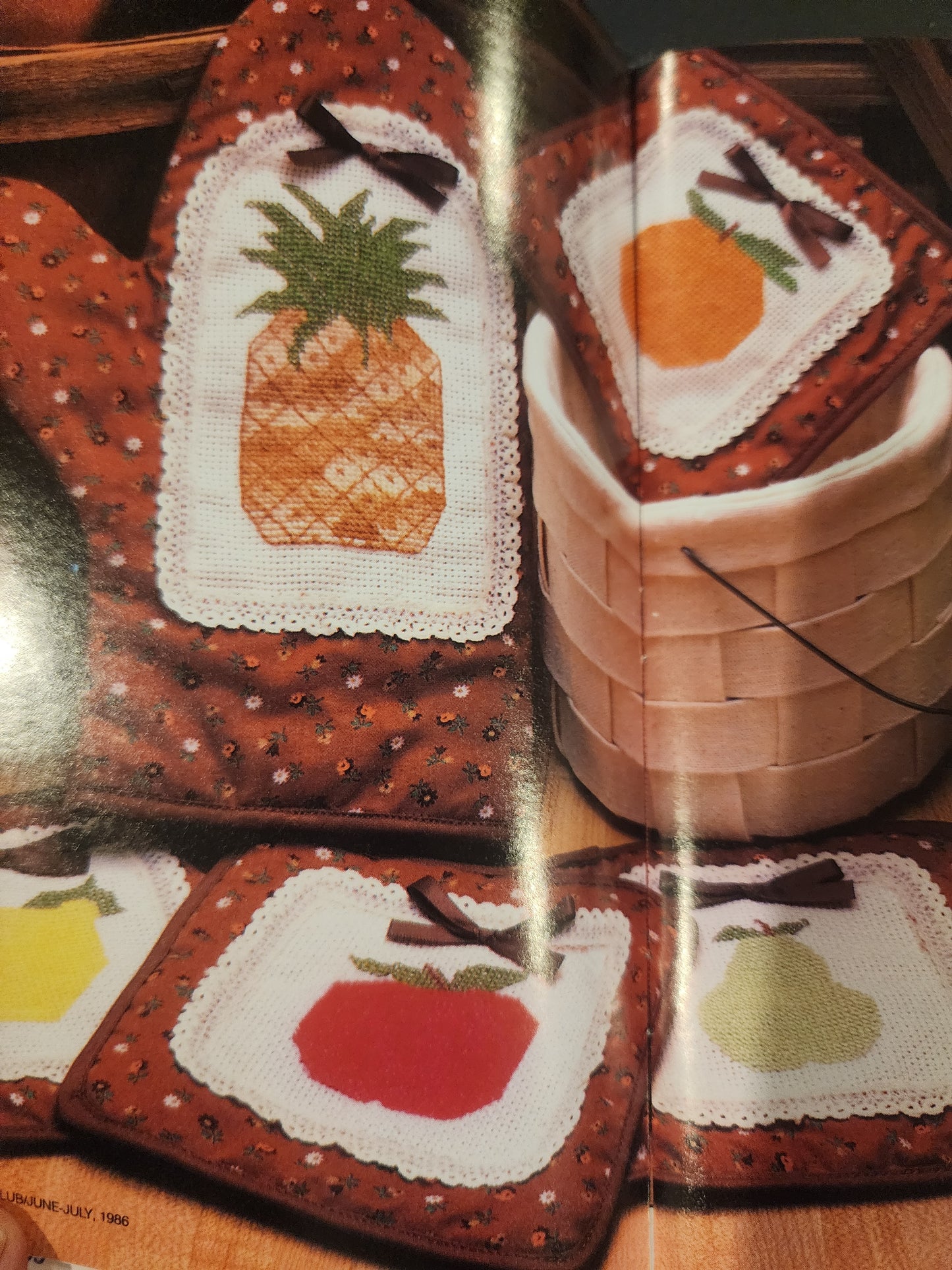 Doll's Annie's Pattern Club Newsletter Booklet & Pattern #39 1986 & #24 1983 Crochet & Needlecraft patterns