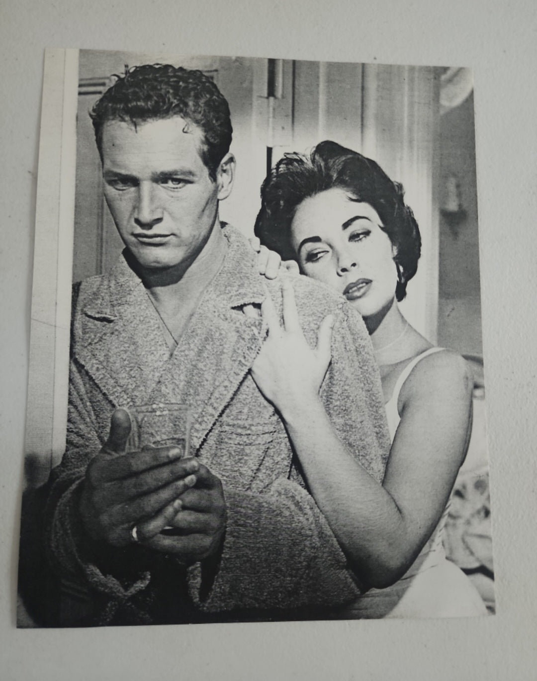 Paul Newman, Elizabeth Taylor, CAT ON A HOT TIN ROOF, 1958 photo.  8"x10"