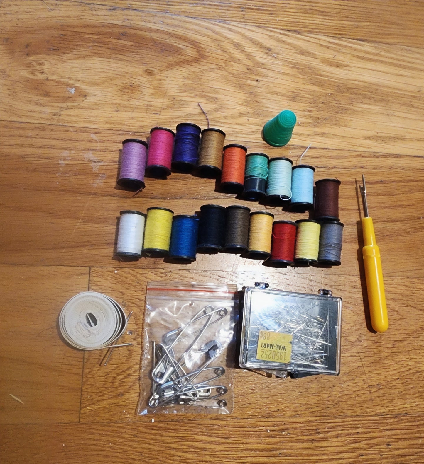 Vintage Tapestry Framed Clutch Purse Floral Amber Lucite Click Closure Black