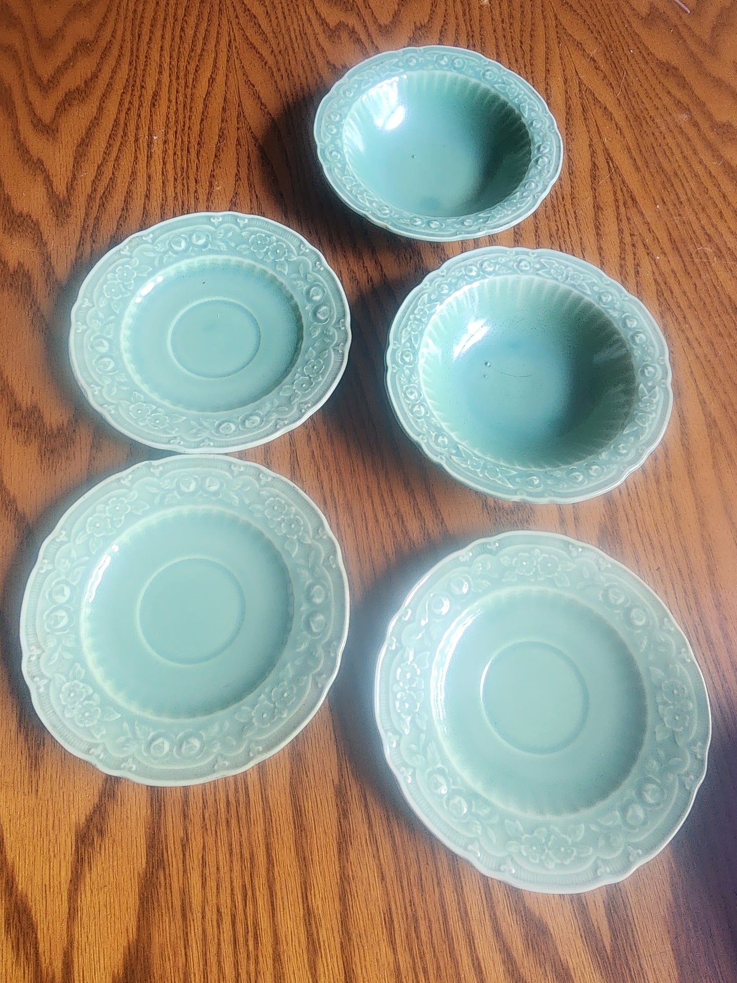 Vintage JMP Antique Green Floral Stoneware 3 Saucers & 2 Small Bowsl  set of 5