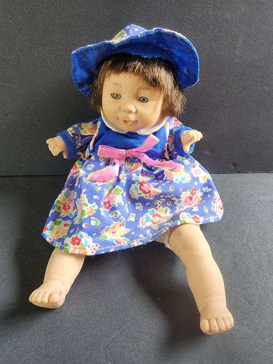 Gi-Go Palm Pals 8" Happy Kids Collectible Bean bag Doll