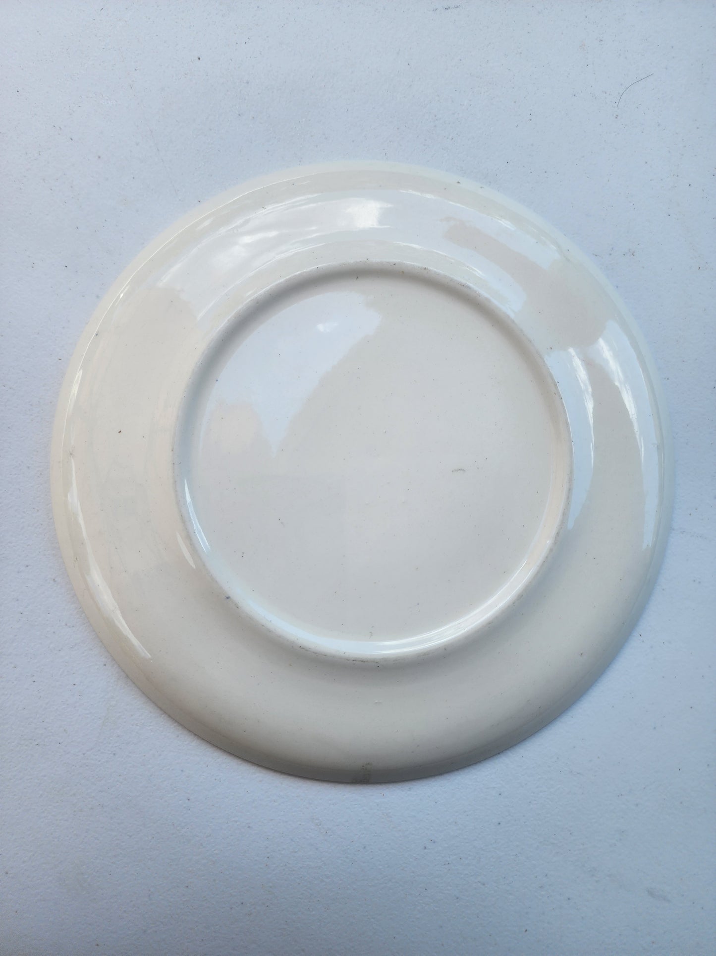 Vintage Blue Willow 9" Dinner Plate - Unmarked Blue & White Transferware - Excellent Condition