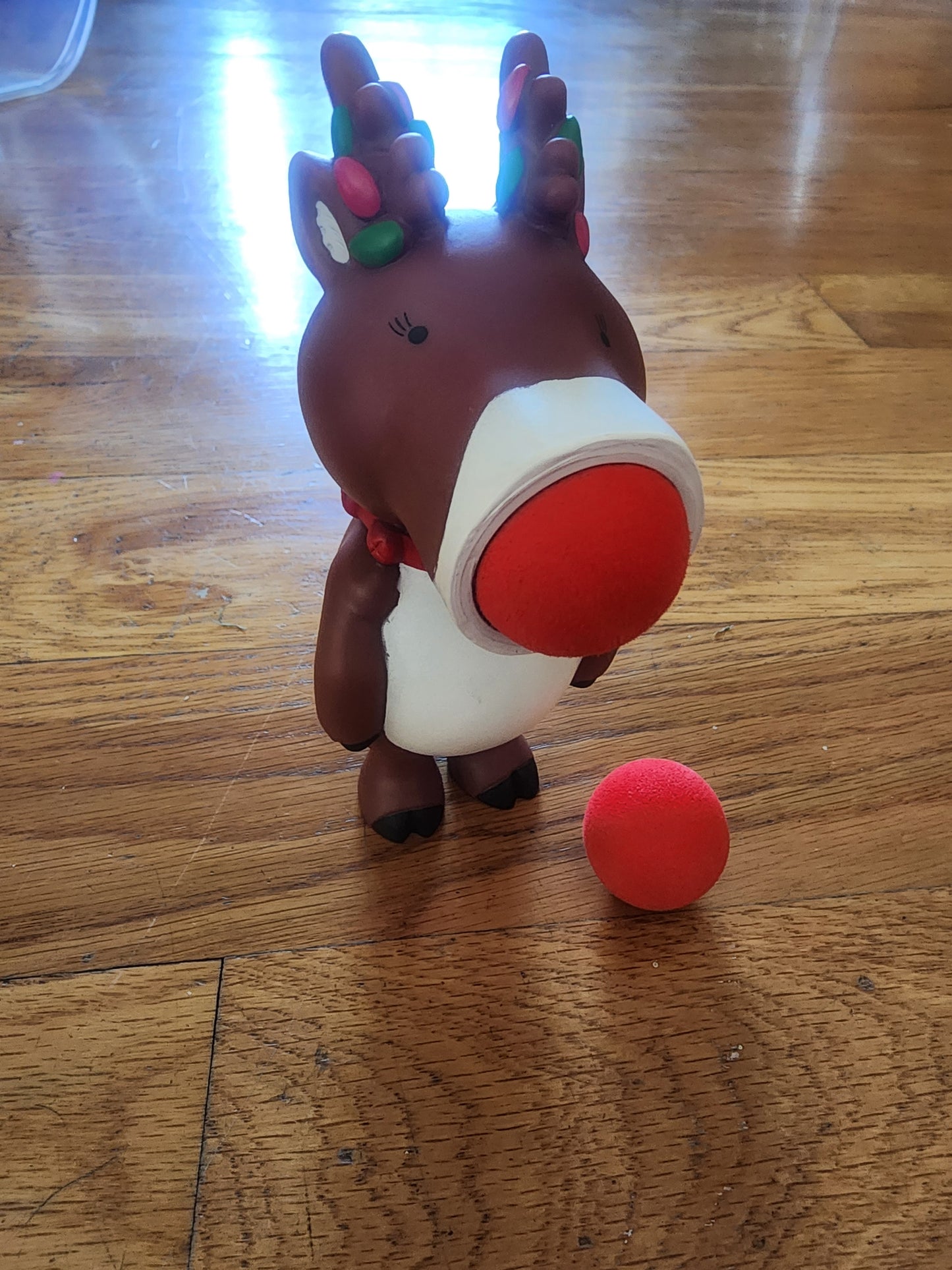 Hog Wild Holiday Reindeer Popper Christmas Toys Stocking Stuffer & 3 balls